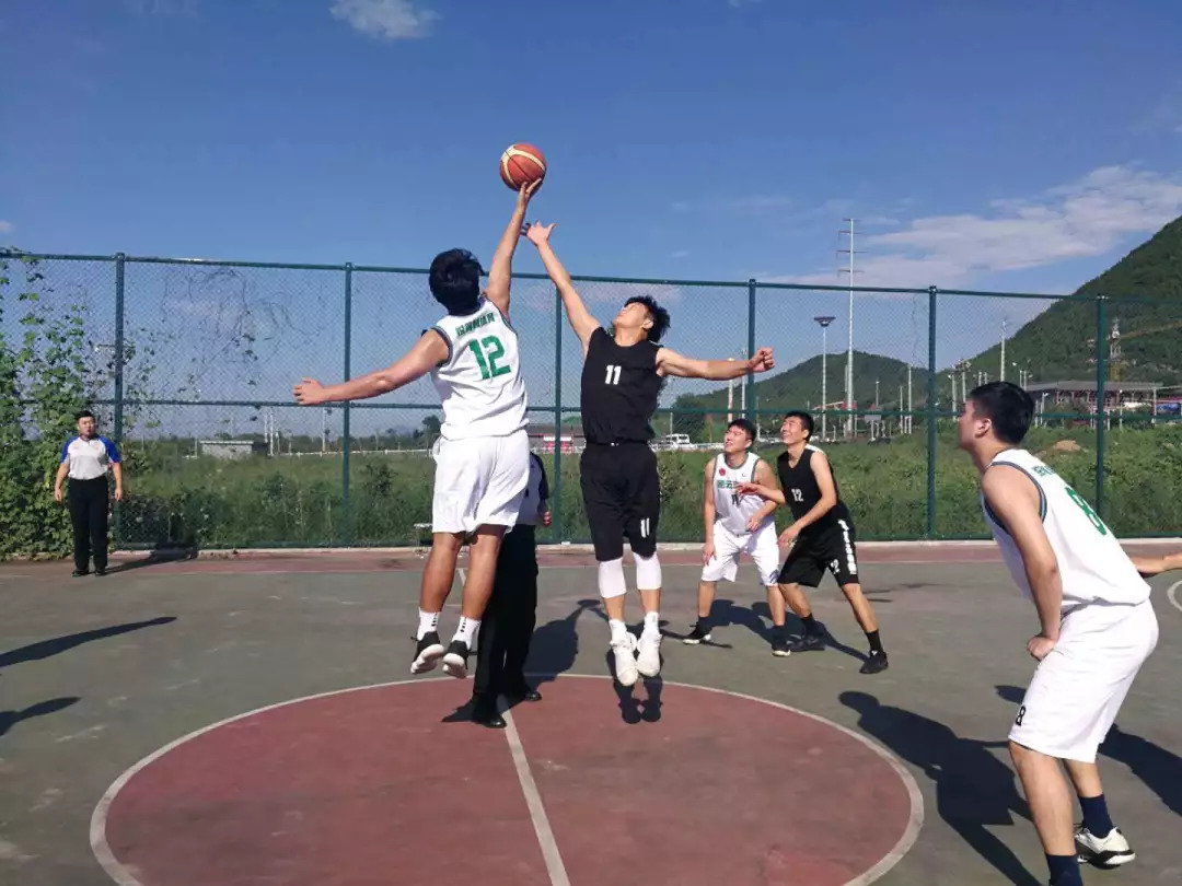 雷霆的崛起预示着NBA的没落,肖...@戴的体育的动态 雷霆的崛起预示着NBA的没落,肖...@戴的体育的动态